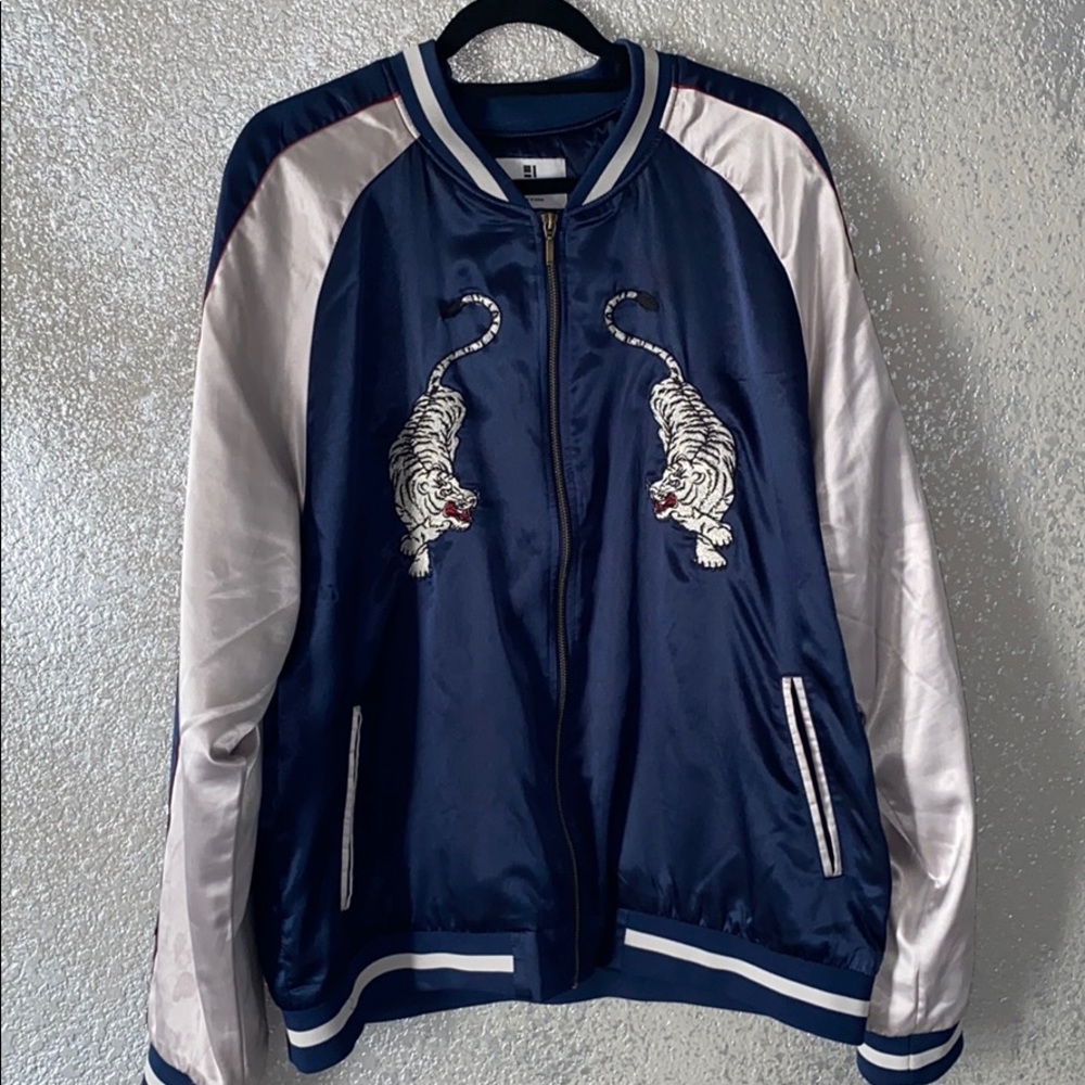 🎀NICE DESIGNER MOTIFS MAN JACKET🎀
